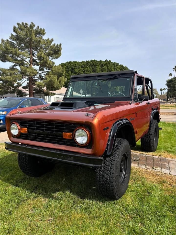 Suv in Glendale, United States 1 - 15860559