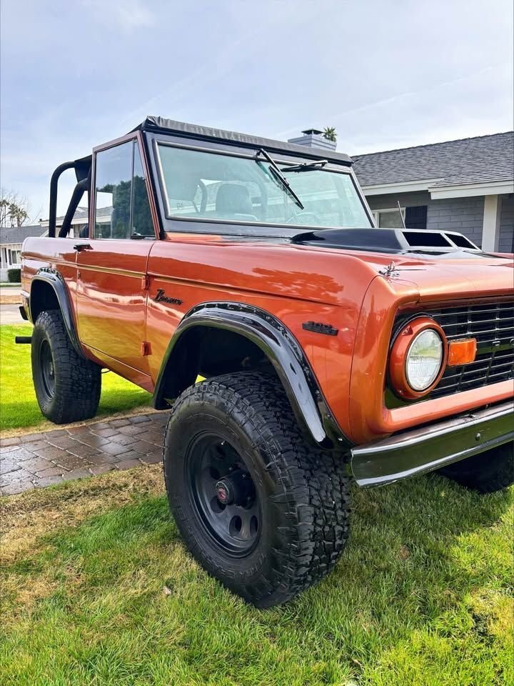 Suv in Glendale, United States 2 - 15860559