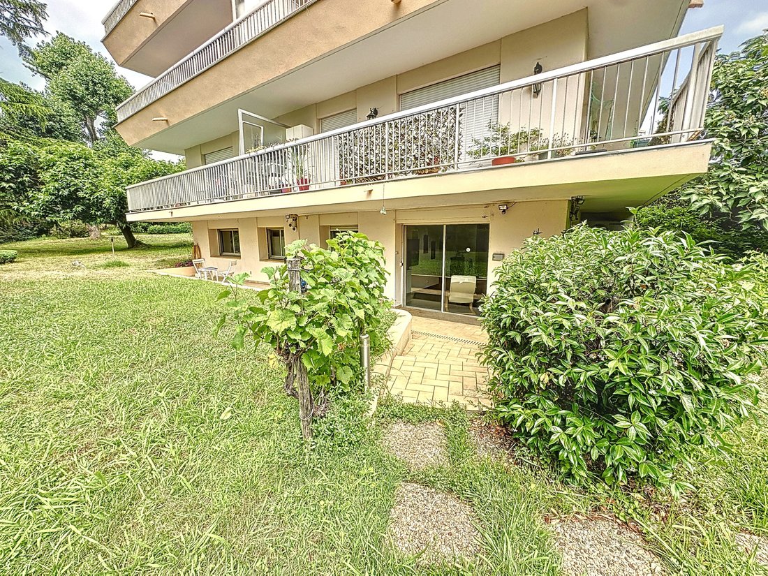 Apartment in Antibes, Provence-Alpes-Côte d'Azur, France 1 - 15854301