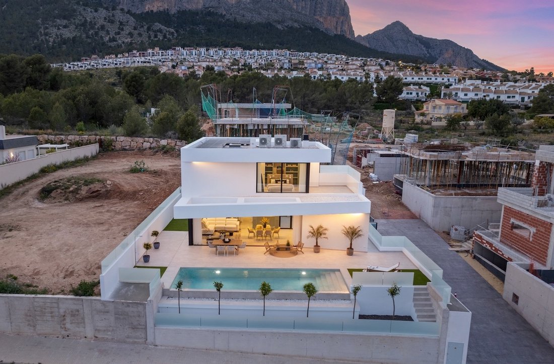 Villa in Alicante, Valencian Community, Spain 2 - 15854482