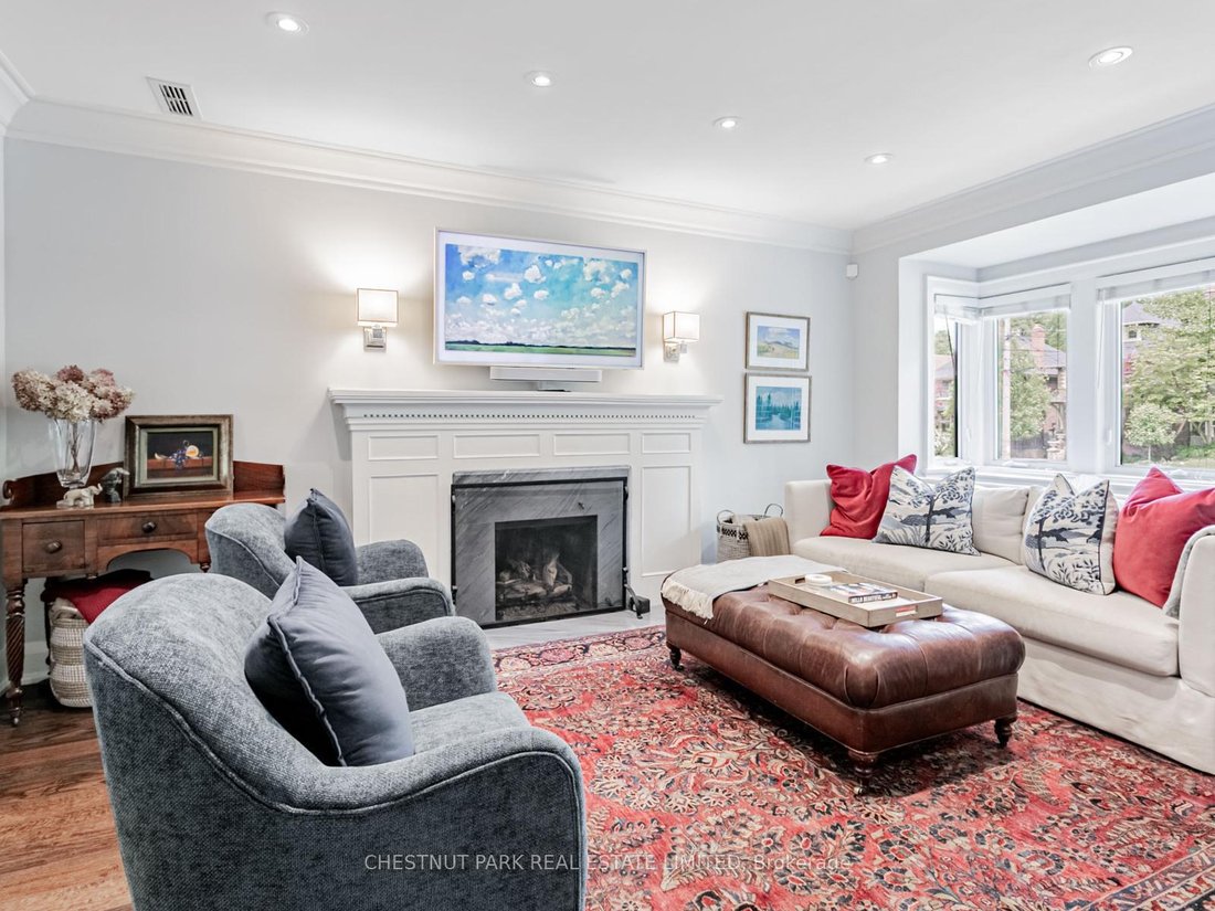 House in Toronto, Ontario, Canada 4 - 15812700