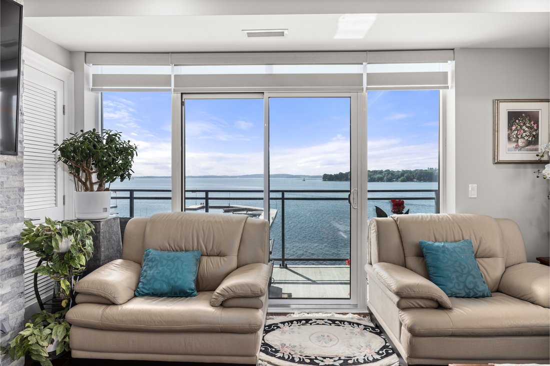 Condo in Gananoque, Ontario, Canada 3 - 15488976