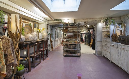 Castle for Sale in Brantôme en Périgord, Nouvelle-Aquitaine, France