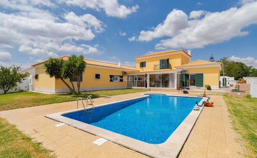 Villa in Palmela, Setubal, Portugal 1