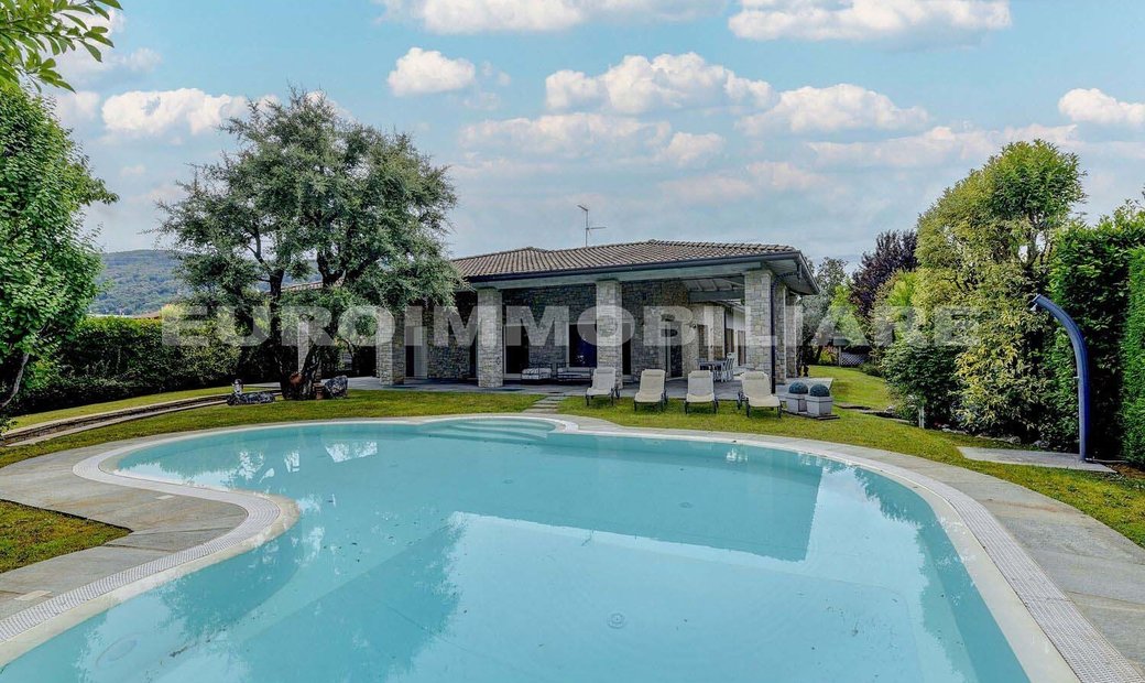 Photo inspiration: Gallery Detail: Villa 676 Sqm In Capriolo Lombardy Italy For Sale 15855870