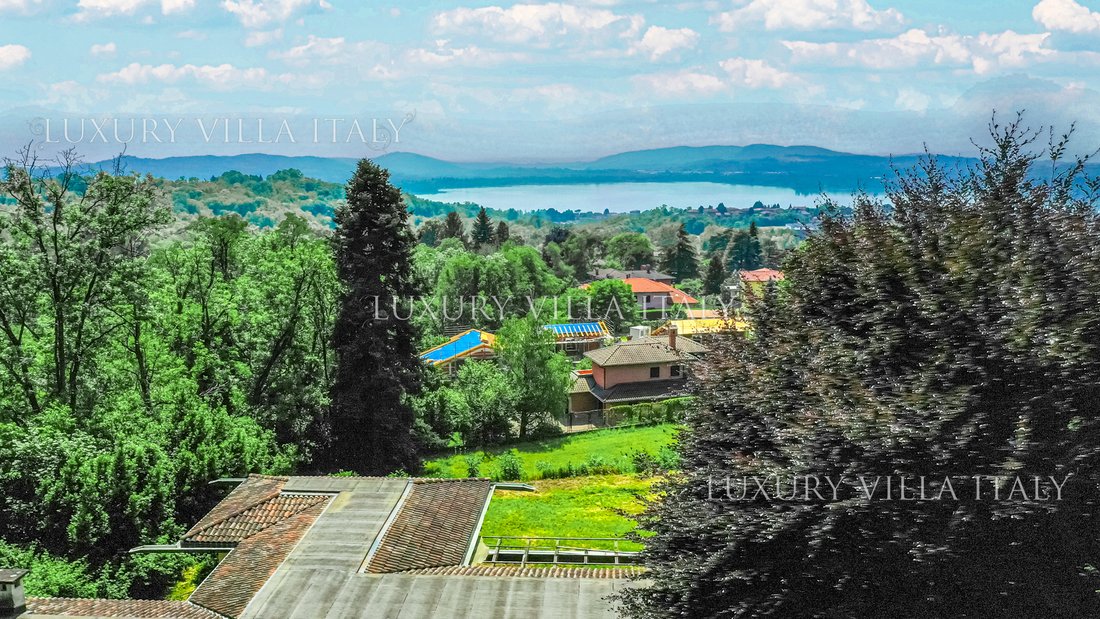 Villa in Barasso, Lombardy, Italy 4 - 15859031