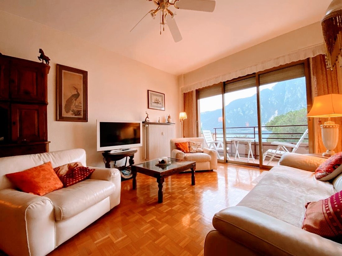 Apartment in Campione d'Italia, Lombardy, Italy 2 - 15857658