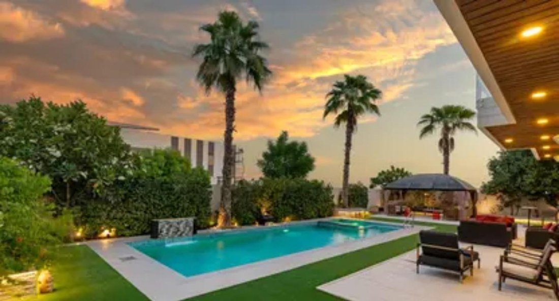 Villa in Hadaeq Sheikh Mohammed Bin Rashid, Dubai, United Arab Emirates 1 - 15861536