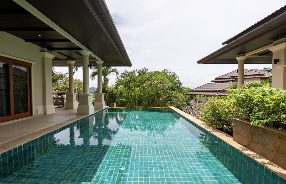 Villa in Choeng Thale, Phuket, Thailand 1 - 15862451