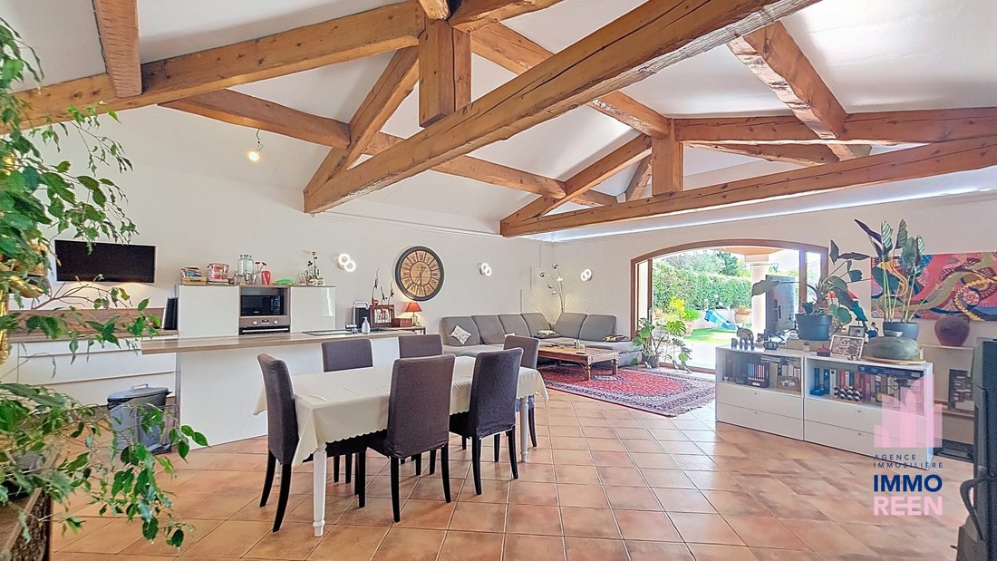 Villa in Coste Chaude-Mauveou, La Seyne-sur-Mer, France 5 - 15862829