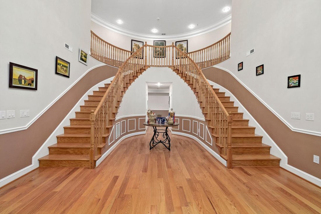 House in Annandale, Virginia, United States 4 - 15862649