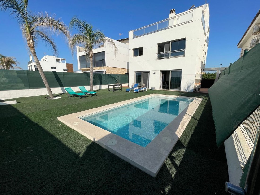 Villa in Borriana, Valencian Community, Spain 1 - 15862864
