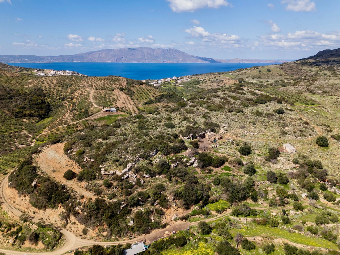 Land in Crete, Greece 3 - 15863125