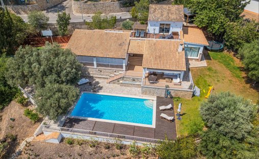 Villa in Bunyola, Balearische Inseln, Spanien 1