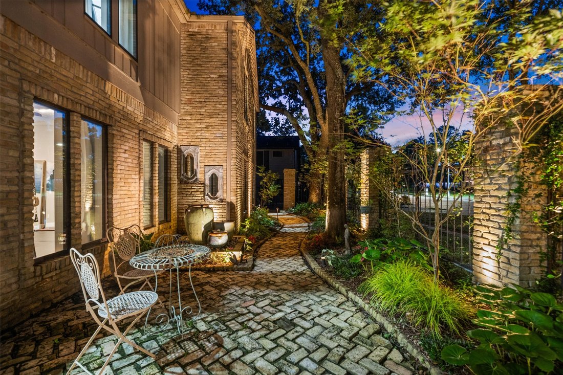 House in Houston, Texas, United States 4 - 15832976