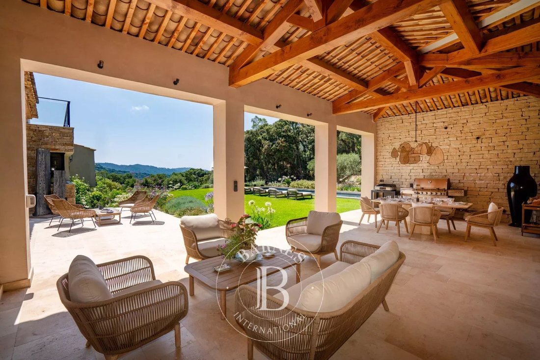 House in La Croix-Valmer, Provence-Alpes-Côte d'Azur, France 5 - 15866203
