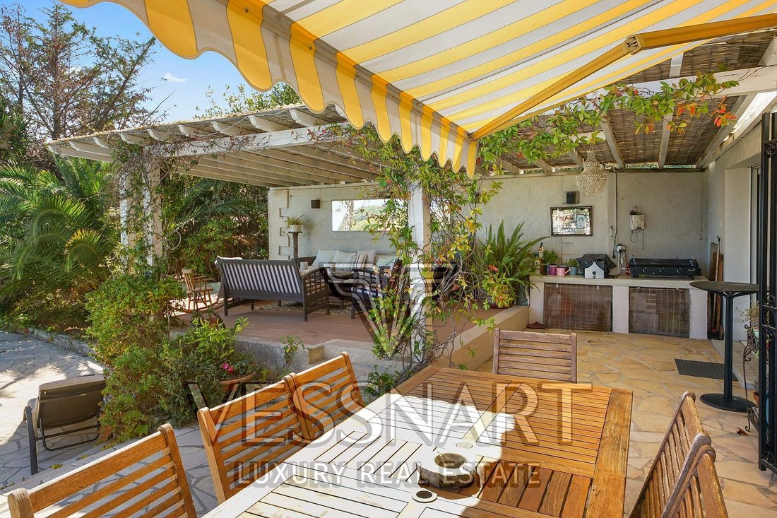 Villa in Centre, Vallauris, France 3 - 15863603