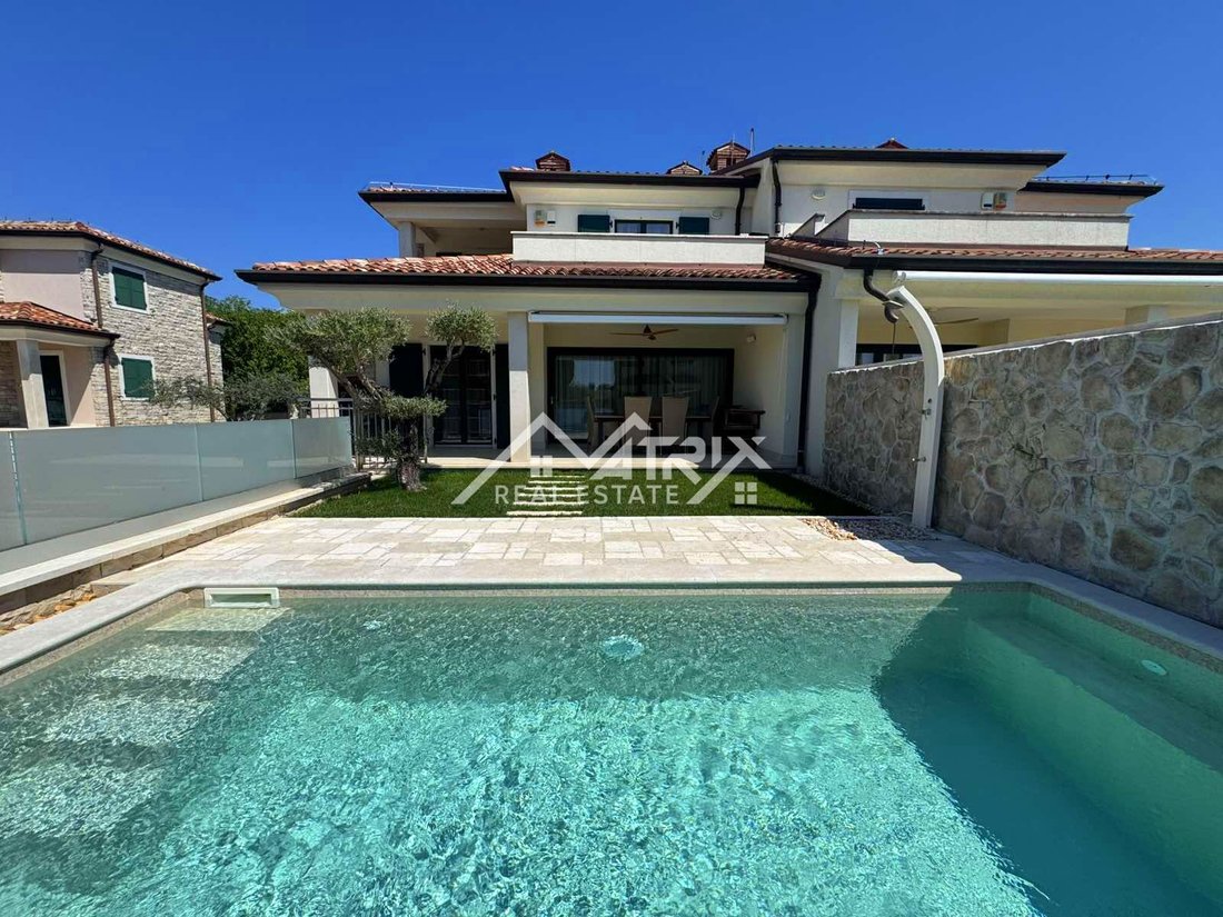 House in Umag, Istria County, Croatia 1 - 15865014