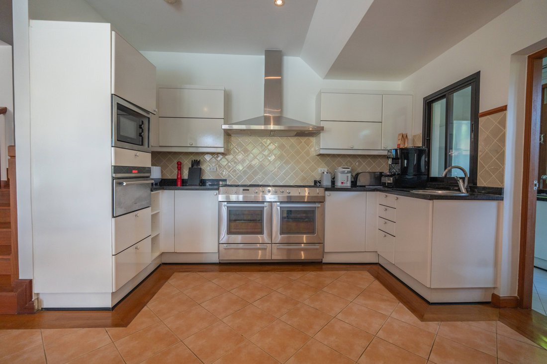 Villa in Choeng Thale, Phuket, Thailand 3 - 15865911