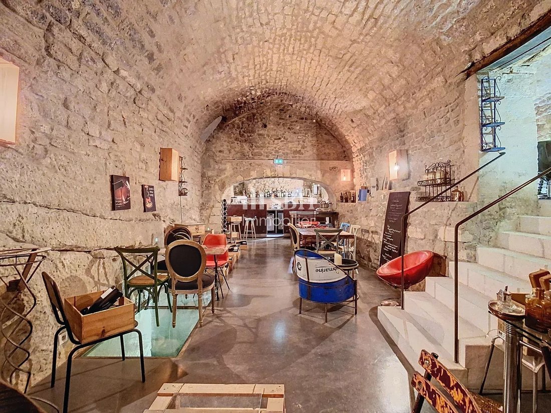 Townhouse in Bonnieux, Provence-Alpes-Côte d'Azur, France 1 - 15643563