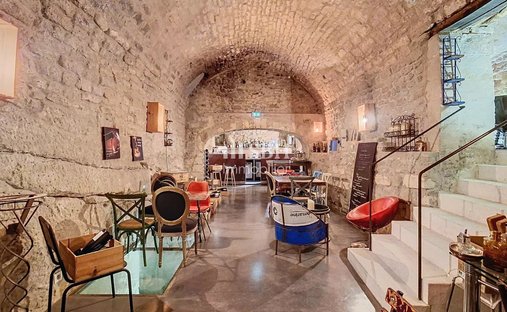 Townhouse in Bonnieux, Provence-Alpes-Côte d'Azur, France 1