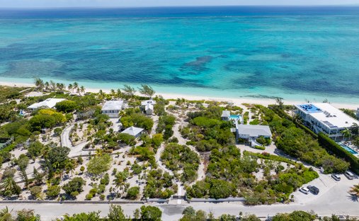 Land in The Bight Settlement, Caicos Islands, Turks and Caicos Islands 1
