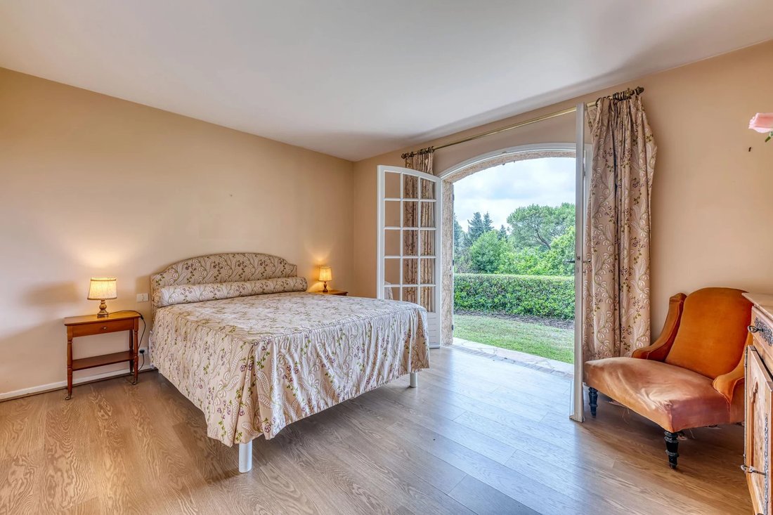 Villa in Mougins, Provence-Alpes-Côte d'Azur, France 5 - 15863638