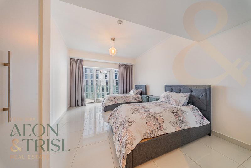 Apartment in Damac Hills, Dubai, United Arab Emirates 2 - 15863494