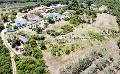 Land in Bale, Istria County, Croatia 1