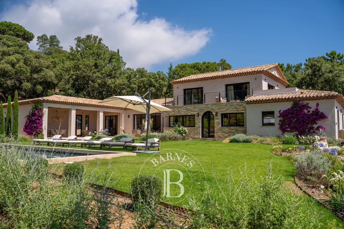 House in La Croix-Valmer, Provence-Alpes-Côte d'Azur, France 2 - 15866203