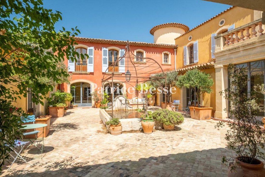 Villa in Le Village-L'Esperon, Sausset-les-Pins, France 2 - 15864799