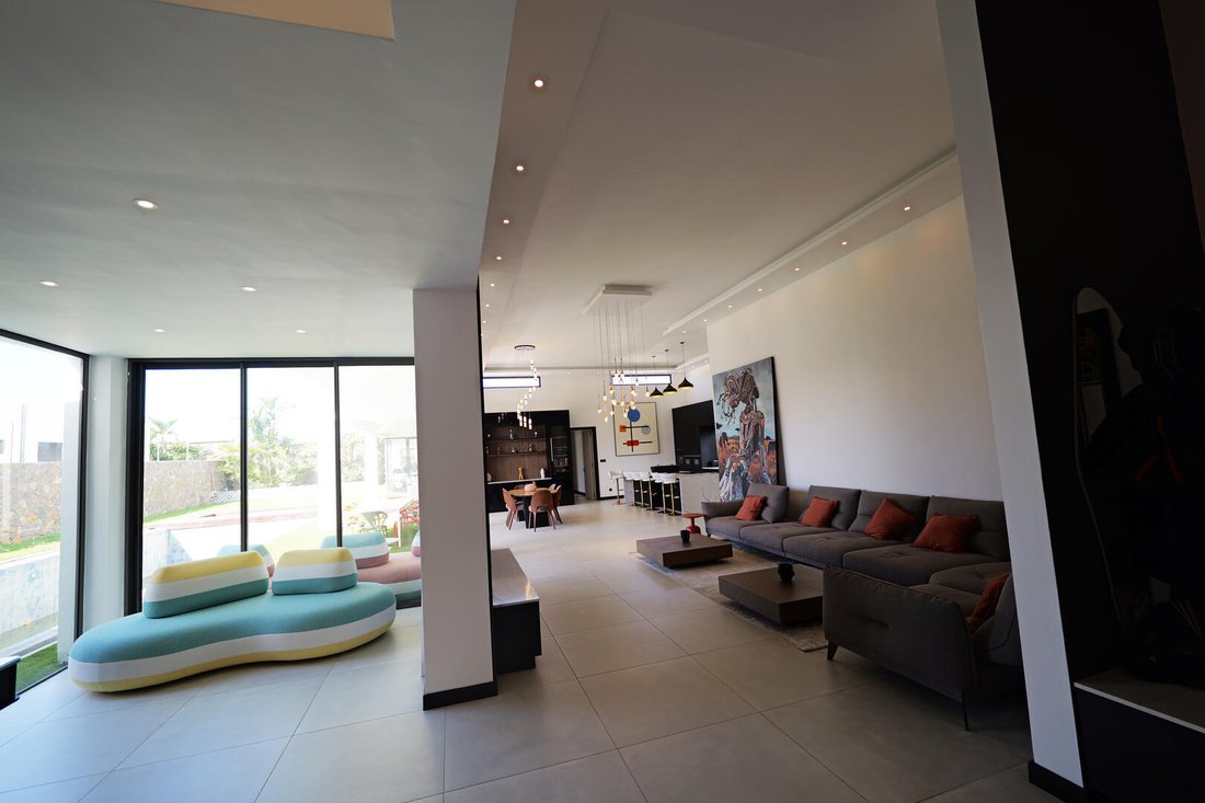 Villa in Grand Baie, Rivière du Rempart District, Mauritius 2 - 15863597