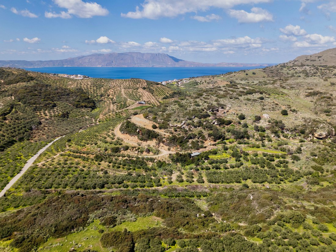 Land in Crete, Greece 1 - 15863125