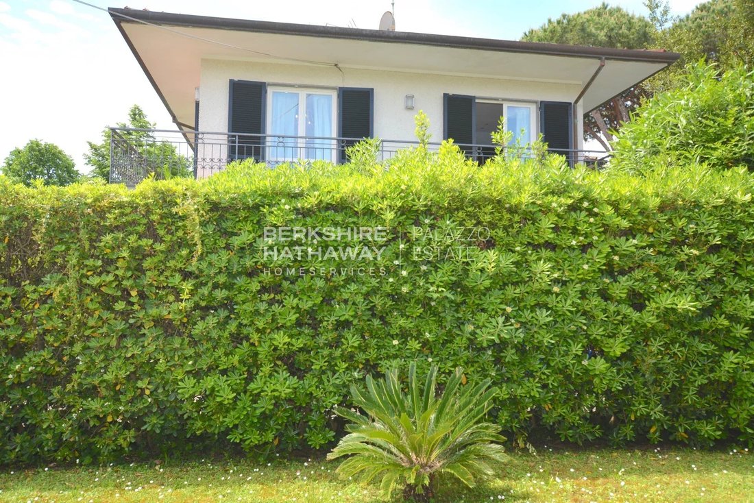 House in Tonfano, Pietrasanta, Italy 3 - 15864764