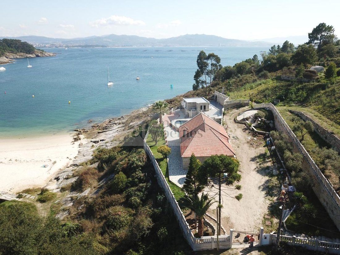 Chalet in O Hio, Cangas, Spain 1 - 11630147