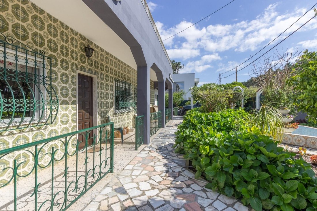 Townhouse in Charneca de Caparica e Sobreda, Setubal, Portugal 3 - 15866251