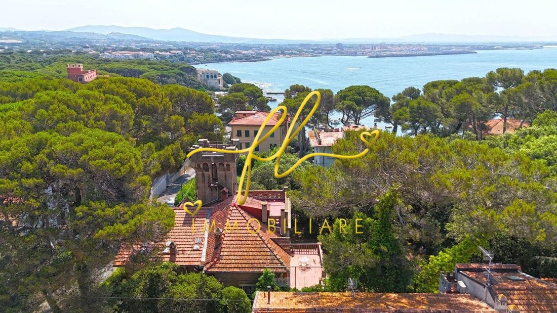 Villa in Castiglioncello, Rosignano Marittimo, Tuscany 2 - 15864669