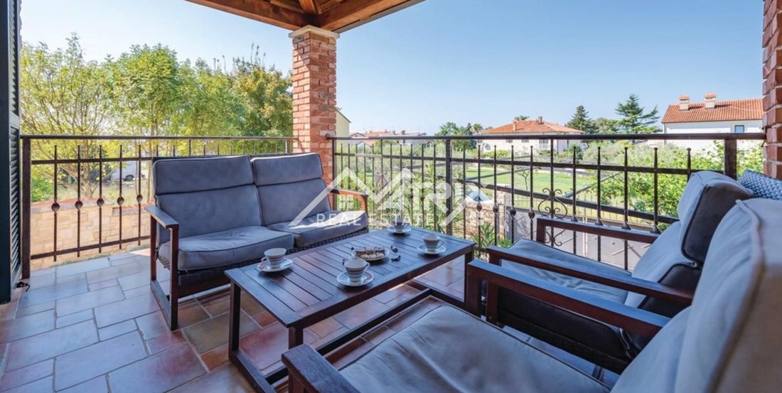 House in Umag, Istria County, Croatia 2 - 15864962