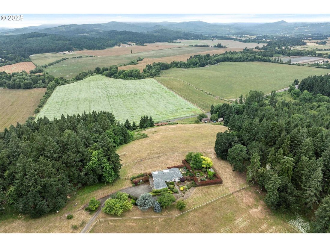 House in Monmouth, Oregon, United States 1 - 15864613