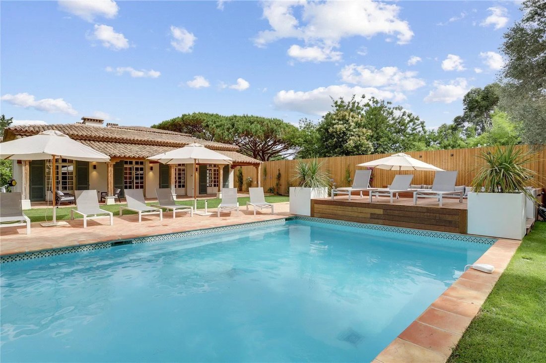 Villa in Ramatuelle, Provence-Alpes-Côte d'Azur, France 2 - 15863382