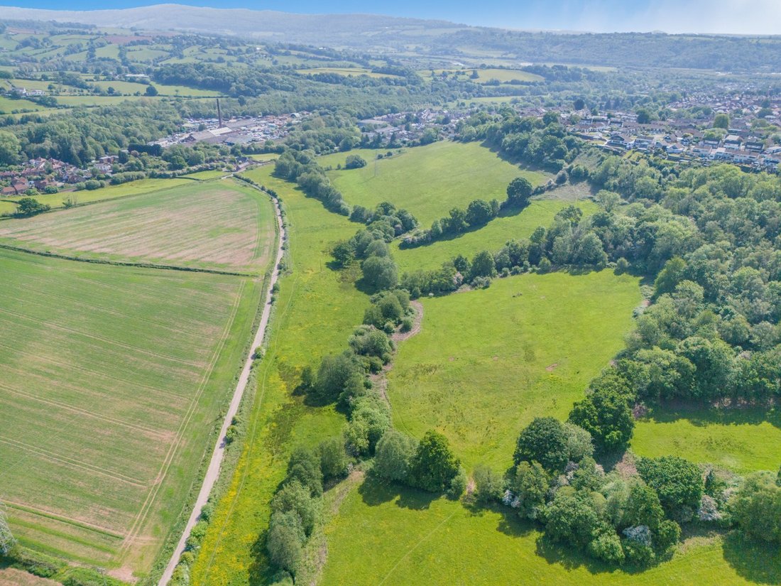 Land in Caerleon, Wales 5 - 15864640