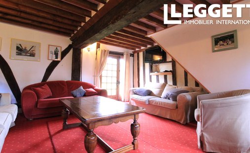 2h From Paris, In The Heart Of The Pays D’auge Area. A Listed 16th /18th Century Chateau Set In Abou