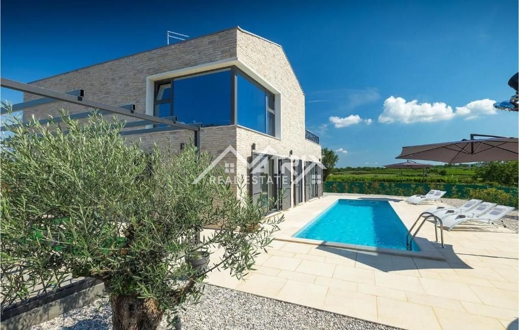 House in Novigrad, Istria County, Croatia 1 - 15865072