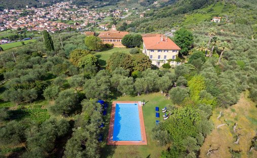 House in Massarosa, Tuscany, Italy 1