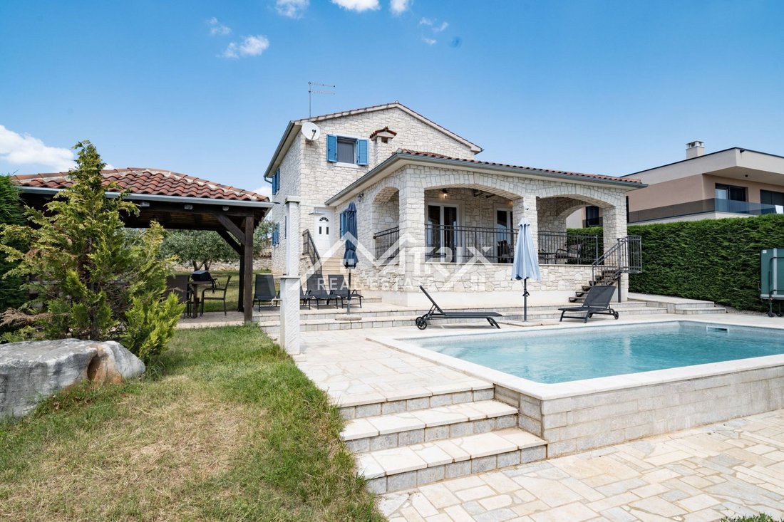 House in Porec, Istria County, Croatia 1 - 15865363