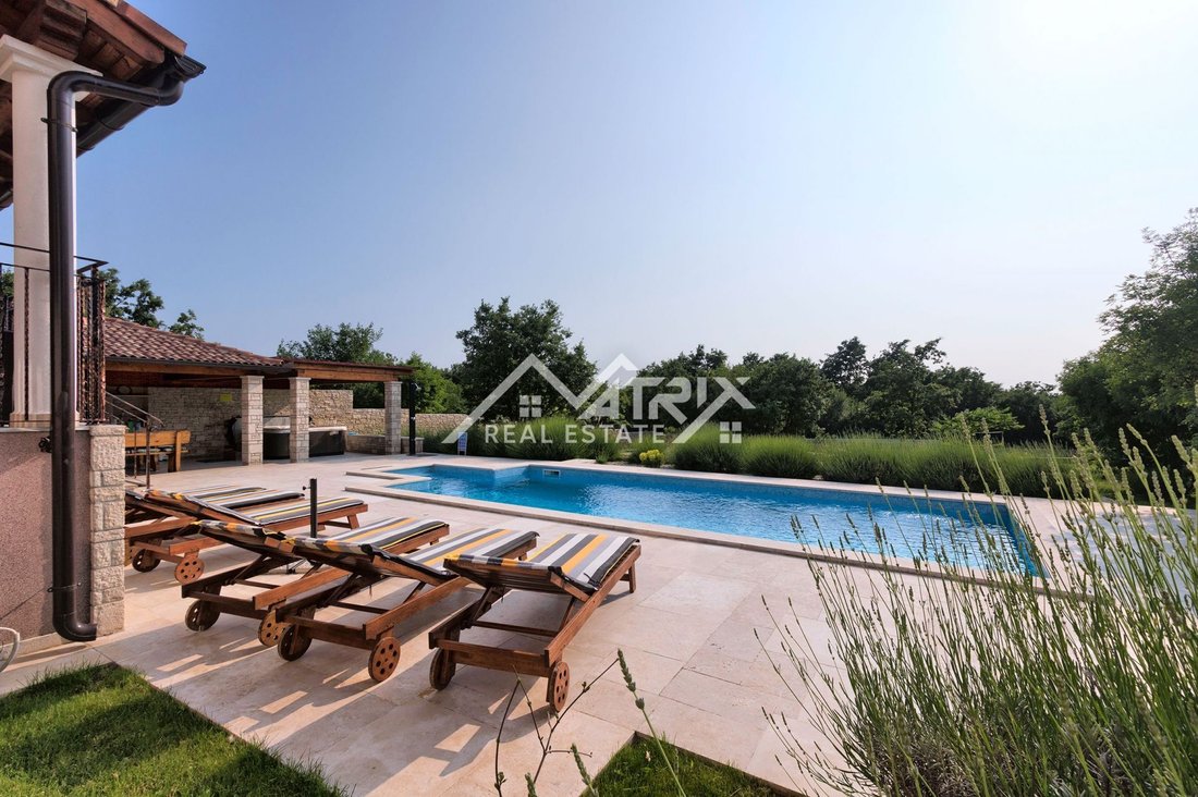 House in Svetvincenat, Istria County, Croatia 2 - 15864968