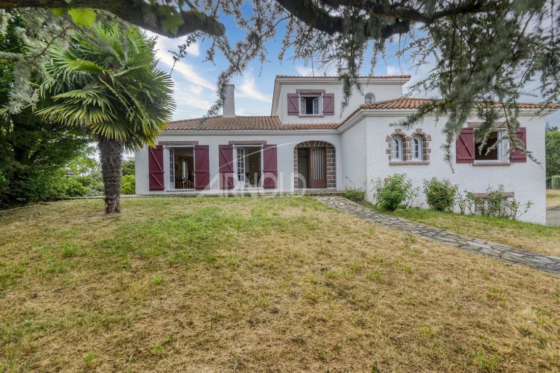 House in Rive Droite de la Sèvre, Clisson, France 1 - 15864641