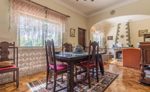 Townhouse in Charneca de Caparica e Sobreda, Setubal, Portugal 1