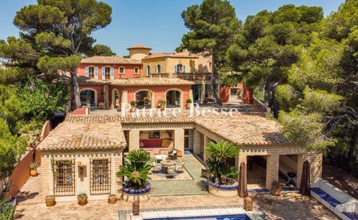 Villa in Le Village-L'Esperon, Sausset-les-Pins, France 1