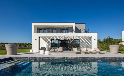 House in Svetvincenat, Istria County, Croatia 1